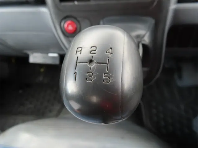 三菱 キャンター PA-FE73DBY(2WD)の写真15