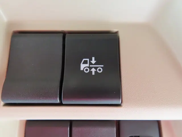 日野 プロフィア 2DG-FW1AHC(8x4)の写真18