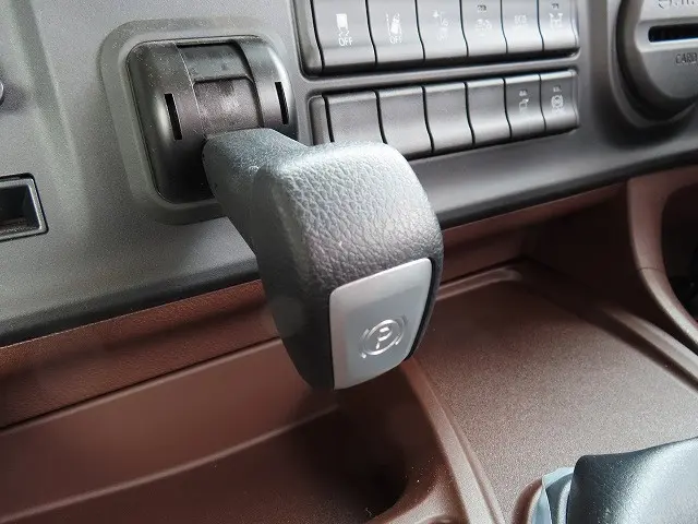 日野 プロフィア 2DG-FW1AHC(8x4)の写真20