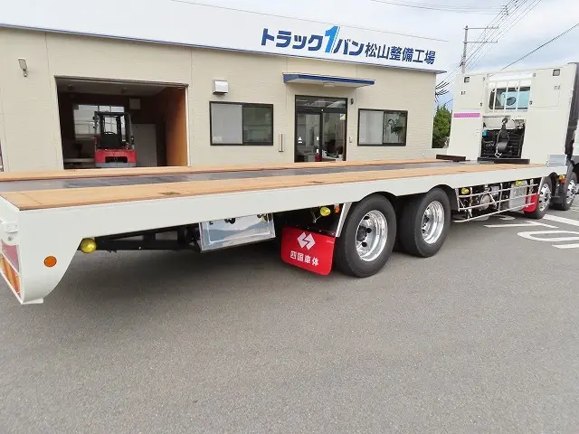 日野 プロフィア 2DG-FW1AHC(8x4)の写真34