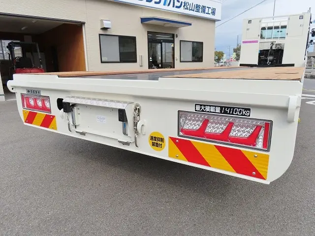 日野 プロフィア 2DG-FW1AHC(8x4)の写真35