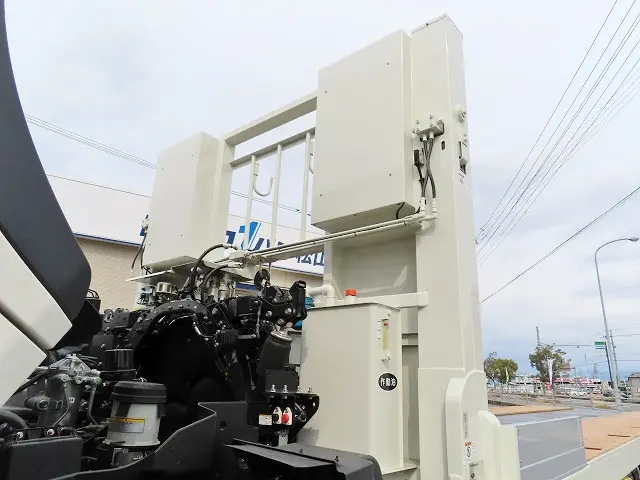 日野 プロフィア 2DG-FW1AHC(8x4)の写真38