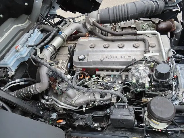 日野 プロフィア 2DG-FW1AHC(8x4)の写真45