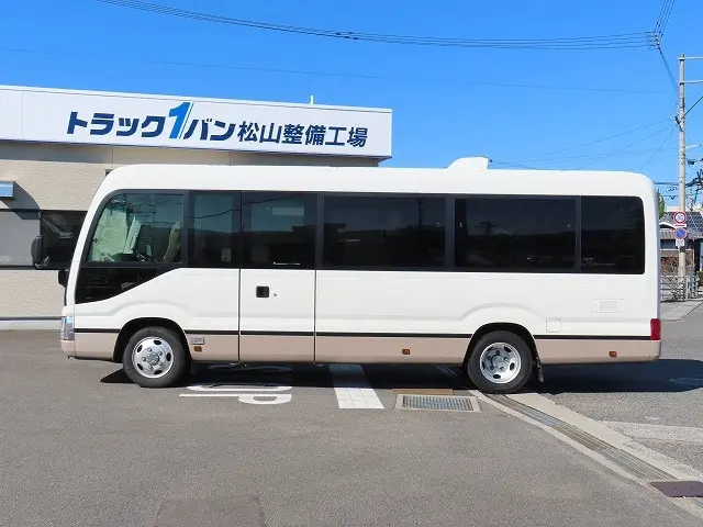 トヨタ コースター SDG-XZB70(2WD)の写真4