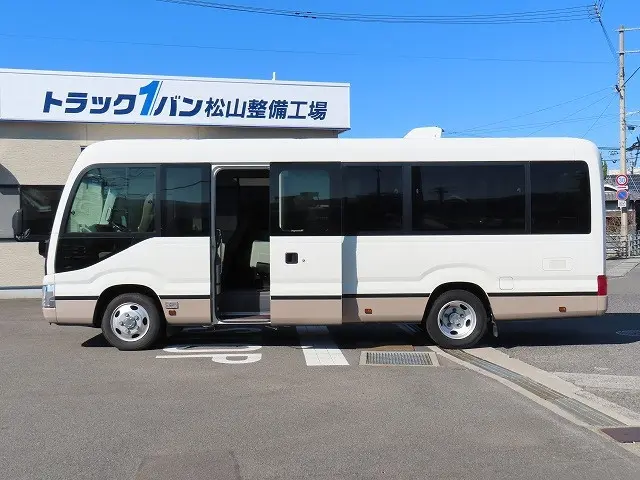 トヨタ コースター SDG-XZB70(2WD)の写真8