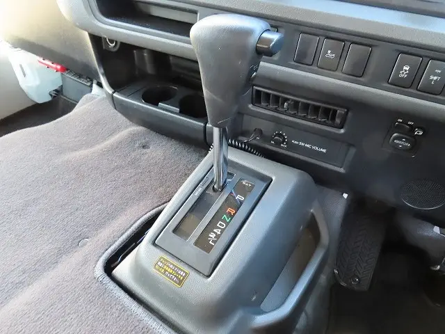 トヨタ コースター SDG-XZB70(2WD)の写真18