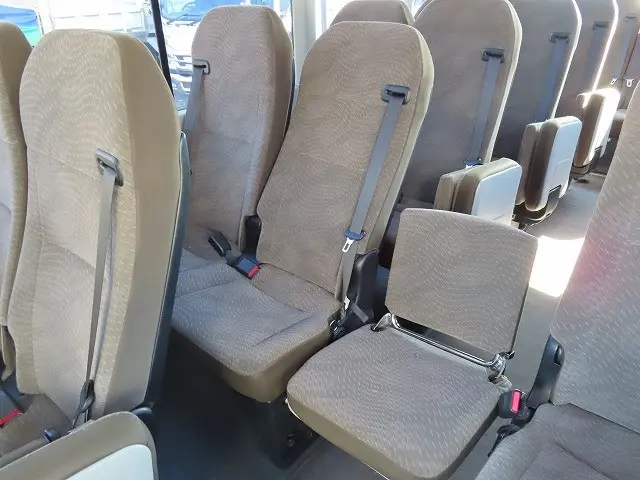 トヨタ コースター SDG-XZB70(2WD)の写真23