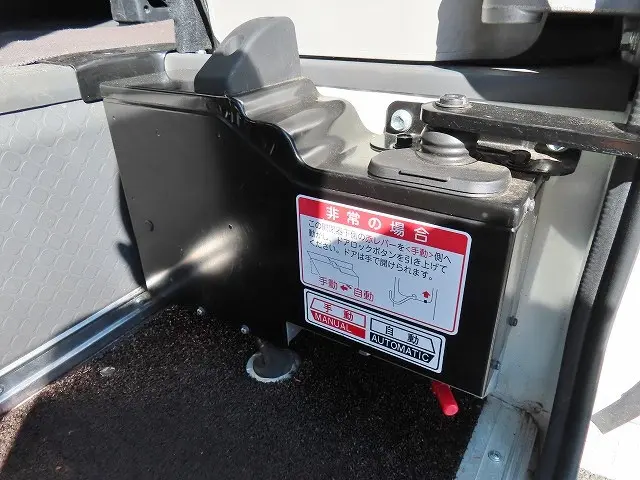 トヨタ コースター SDG-XZB70(2WD)の写真37