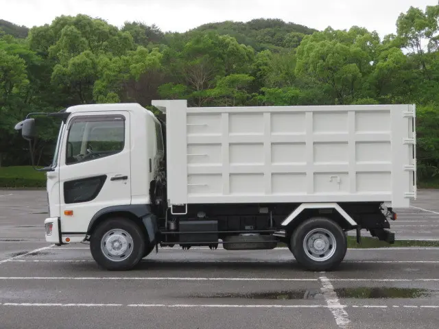 日野 レンジャー 2KG-FC2ABA(2WD)の写真4