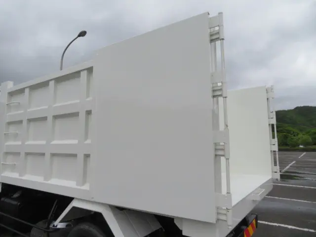 日野 レンジャー 2KG-FC2ABA(2WD)の写真30