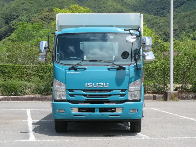 いすゞ フォワード LPG-FTR90S2(2WD)の写真5