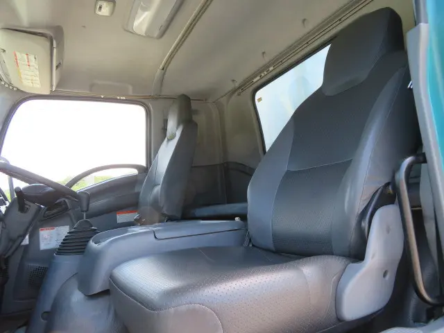 いすゞ フォワード LPG-FTR90S2(2WD)の写真10