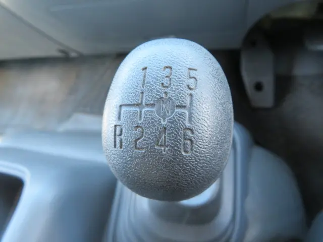 いすゞ フォワード LPG-FTR90S2(2WD)の写真17