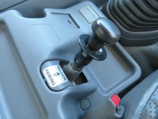 いすゞ フォワード LPG-FTR90S2(2WD)の写真18