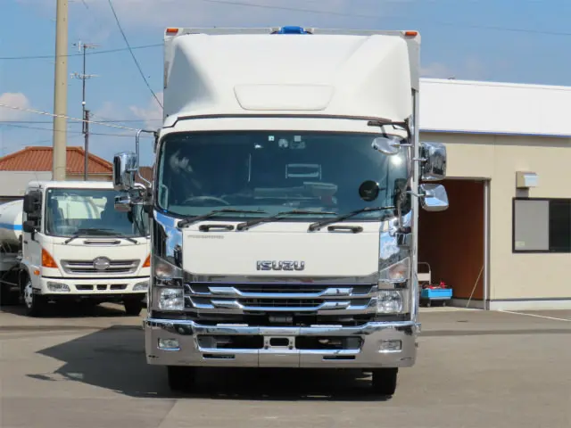 いすゞ フォワード 2RG-FRR90T2(2WD)の写真6