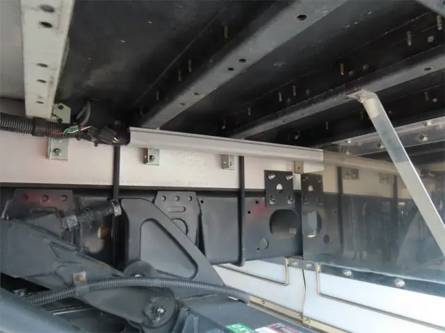 いすゞ フォワード 2RG-FRR90T2(2WD)の写真13