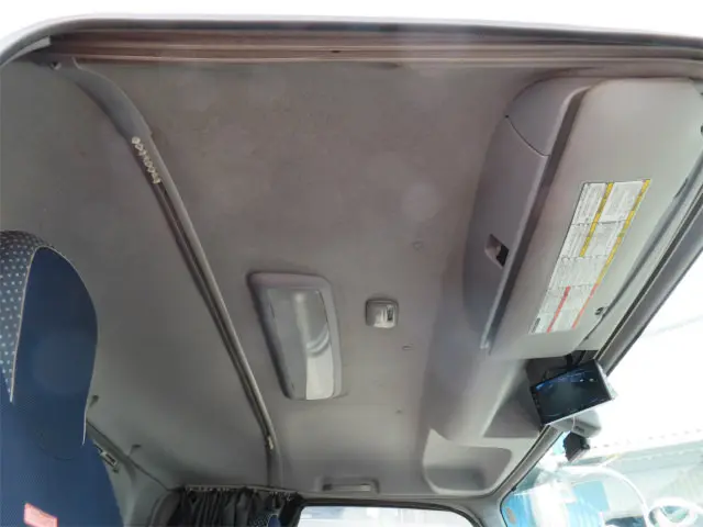 いすゞ フォワード 2RG-FRR90T2(2WD)の写真25