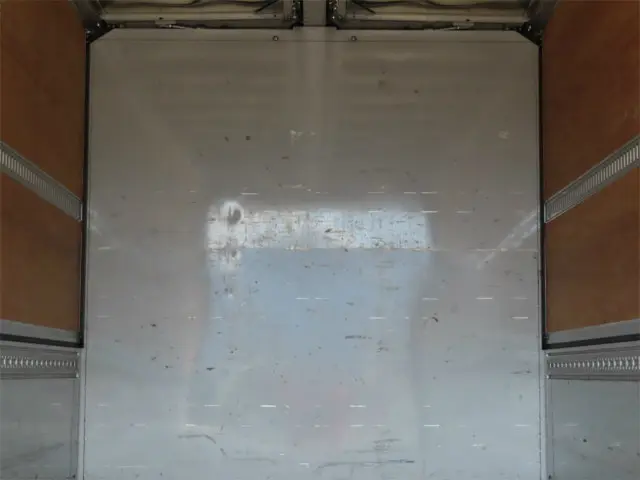 いすゞ フォワード 2RG-FRR90T2(2WD)の写真28