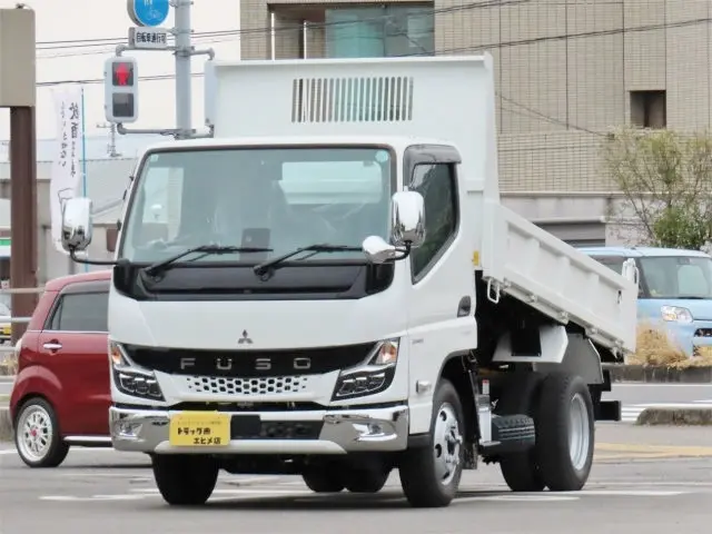 三菱 キャンター 2RG-FBA60(2WD)の写真2