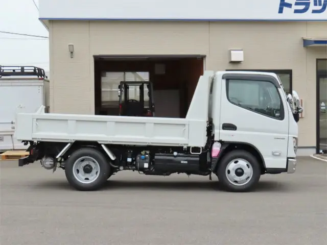 三菱 キャンター 2RG-FBA60(2WD)の写真5