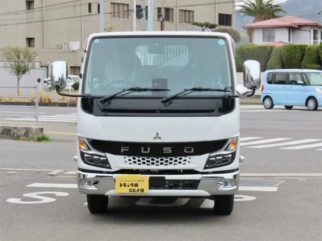 三菱 キャンター 2RG-FBA60(2WD)の写真6