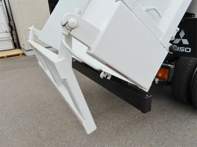 三菱 キャンター 2RG-FBA60(2WD)の写真33