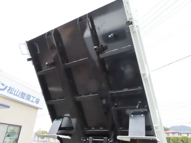 三菱 キャンター 2RG-FBA60(2WD)の写真50