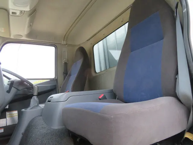 三菱 ファイター TKG-FK72FY(2WD)の写真12