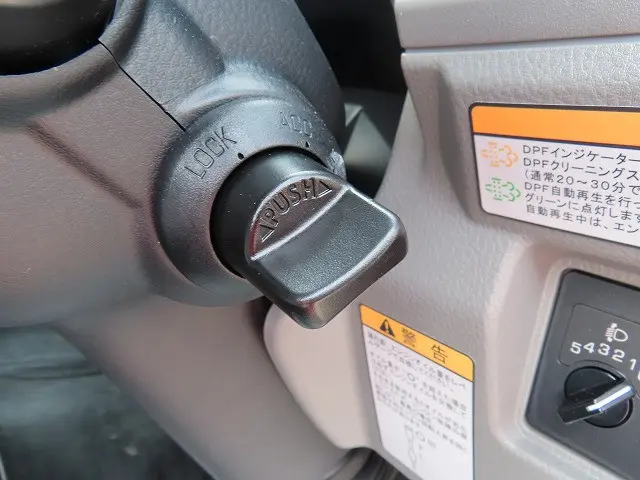 三菱 キャンター 2RG-FBA60(2WD)の写真21