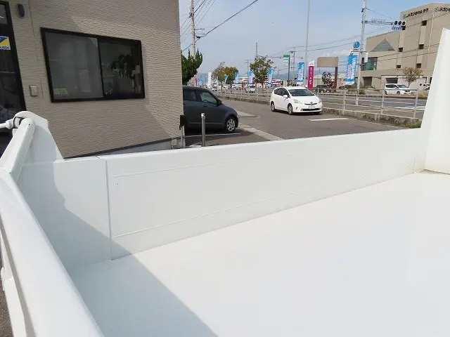 三菱 キャンター 2RG-FBA60(2WD)の写真29