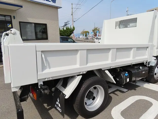 三菱 キャンター 2RG-FBA60(2WD)の写真35