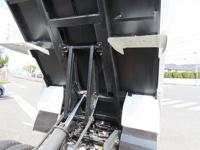 三菱 キャンター 2RG-FBA60(2WD)の写真49