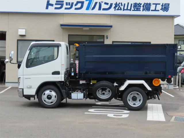 三菱 キャンター 2RG-FBAV0(2WD)の写真4