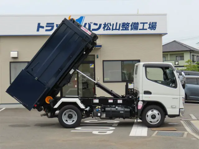 三菱 キャンター 2RG-FBAV0(2WD)の写真10