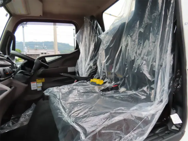 三菱 キャンター 2RG-FBAV0(2WD)の写真15