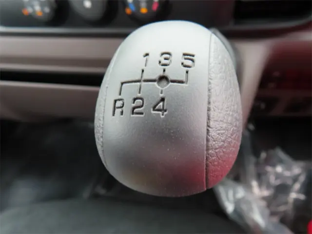 三菱 キャンター 2RG-FBAV0(2WD)の写真24