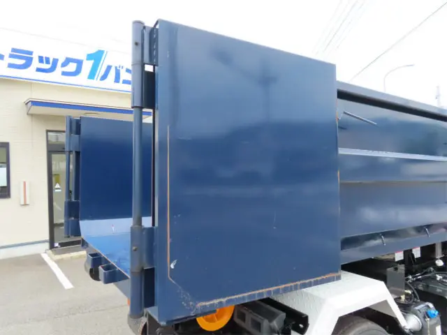 三菱 キャンター 2RG-FBAV0(2WD)の写真34