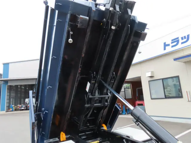 三菱 キャンター 2RG-FBAV0(2WD)の写真38