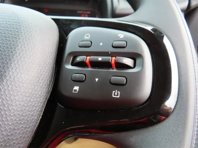 三菱 キャンター 2RG-FBA20(2WD)の写真17