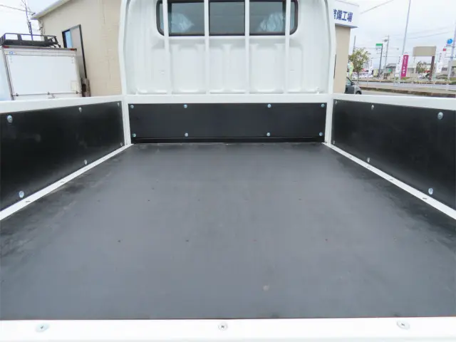 三菱 キャンター 2RG-FBA20(2WD)の写真30