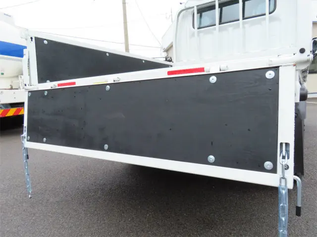 三菱 キャンター 2RG-FBA20(2WD)の写真34