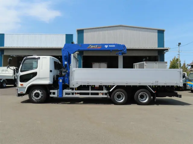 三菱 ファイター 2DG-FQ62F(6x4)の写真4