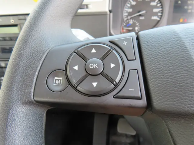 三菱 ファイター 2DG-FQ62F(6x4)の写真20