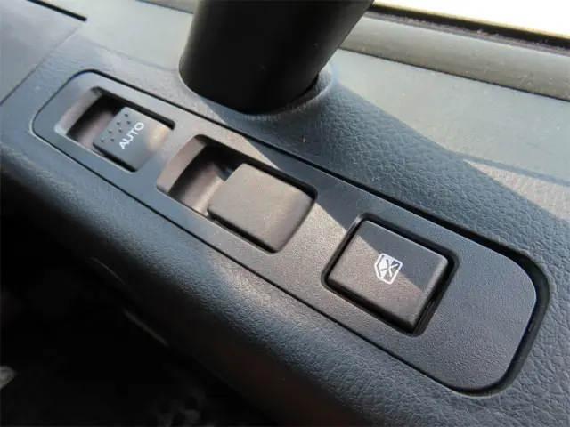 三菱 ファイター 2DG-FQ62F(6x4)の写真23