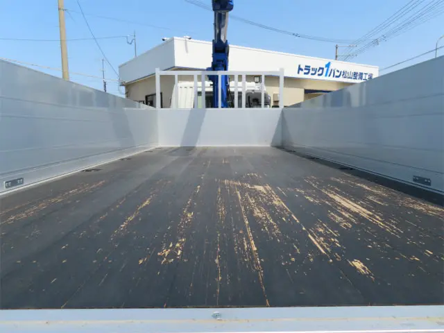 三菱 ファイター 2DG-FQ62F(6x4)の写真27