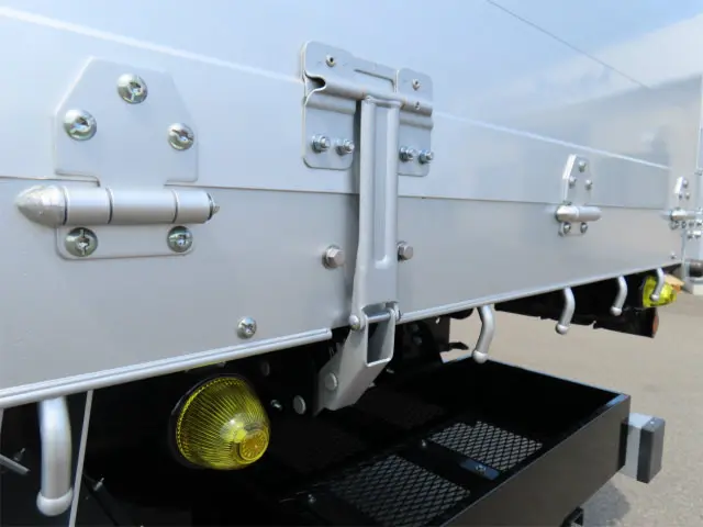 三菱 ファイター 2DG-FQ62F(6x4)の写真31