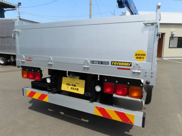 三菱 ファイター 2DG-FQ62F(6x4)の写真35