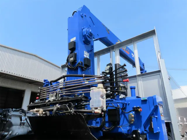 三菱 ファイター 2DG-FQ62F(6x4)の写真36