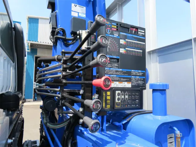 三菱 ファイター 2DG-FQ62F(6x4)の写真39