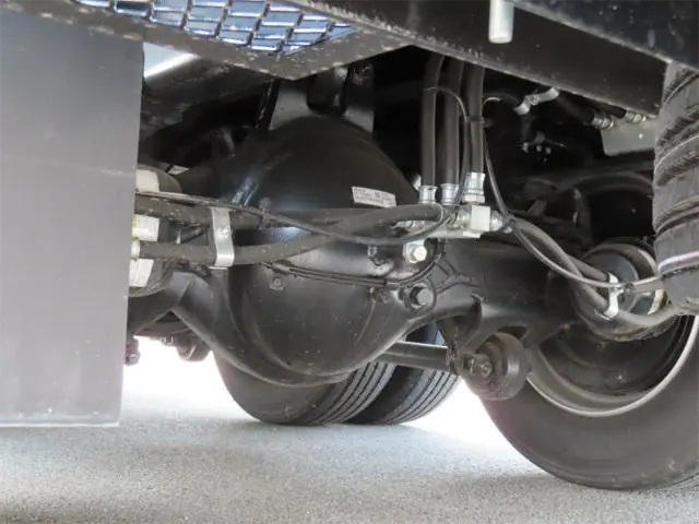 三菱 ファイター 2DG-FQ62F(6x4)の写真50